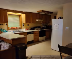 Oak Grove Road kitchen