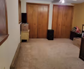 Oak Grove Road bedroom