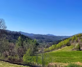 Views from Boone student rental home near Appalachian State University